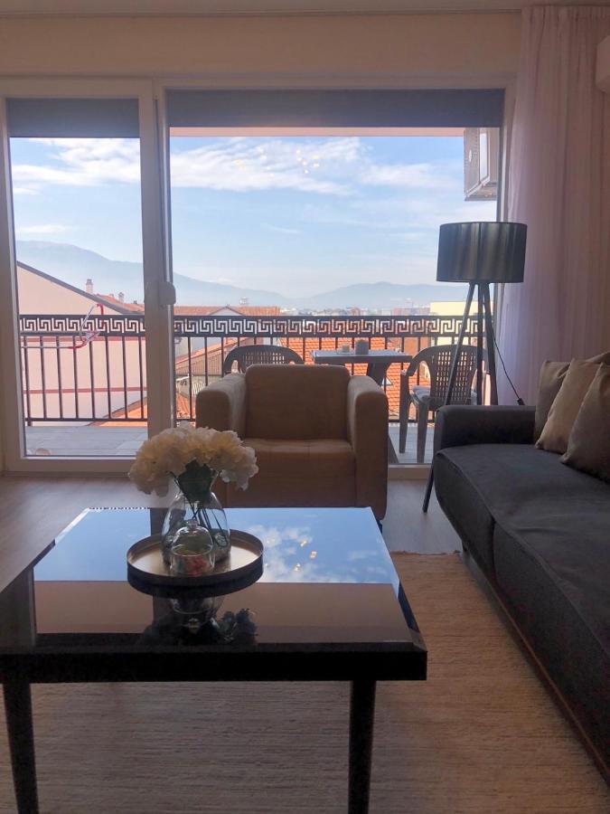 Apartment Prizreni-Free Private Parking Экстерьер фото