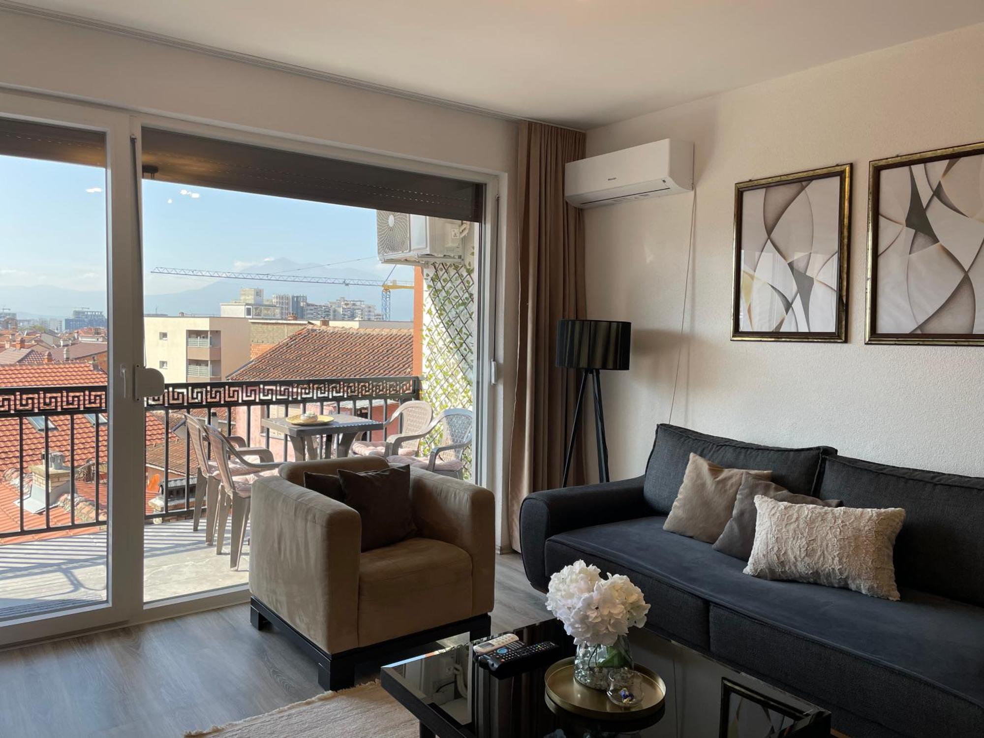 Apartment Prizreni-Free Private Parking Экстерьер фото