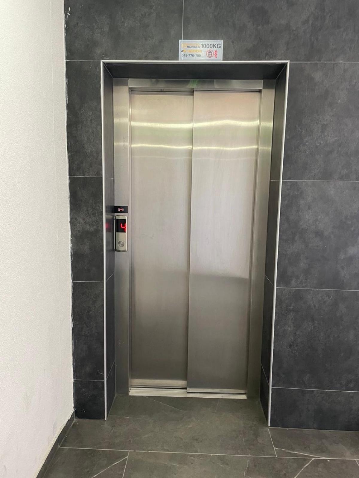 Apartment Prizreni-Free Private Parking Экстерьер фото